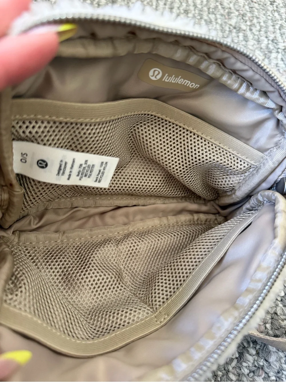 Lululemon Sherpa Belt Bag